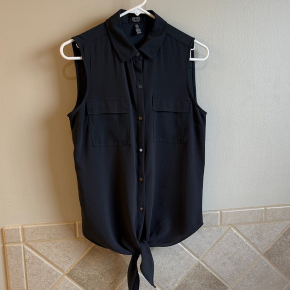 Jones New York Black Sleeveless Button-Down Shirt - Picture 1 of 3